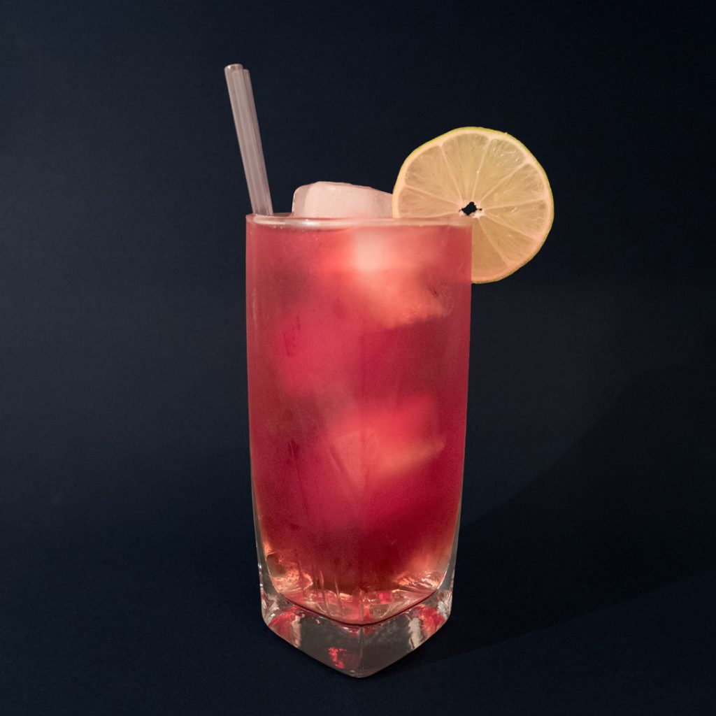 Röda drinkar - Recept på goda drinkar - Drinkoteket